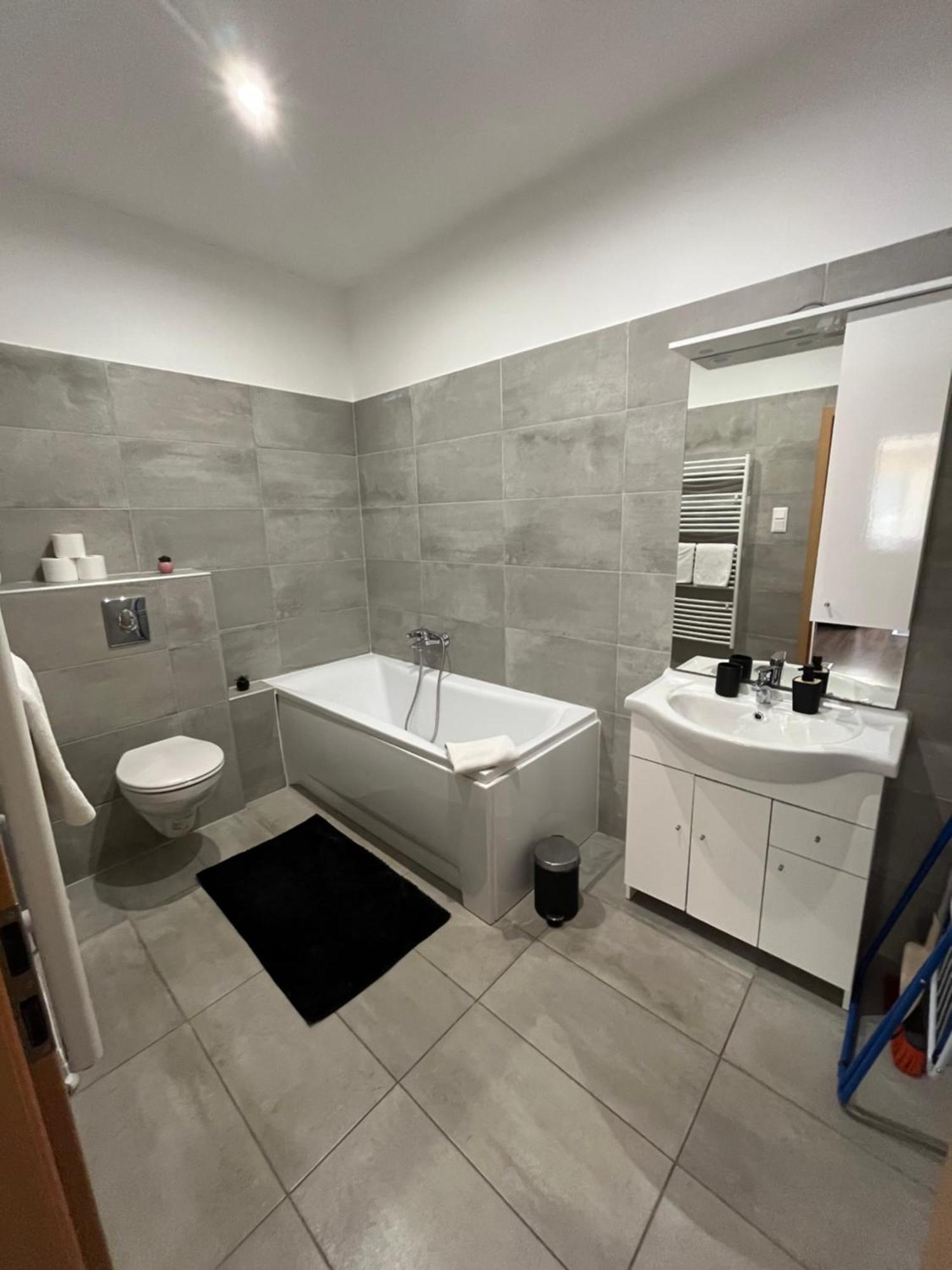 Solaris Apartman Zalakaros Luaran gambar